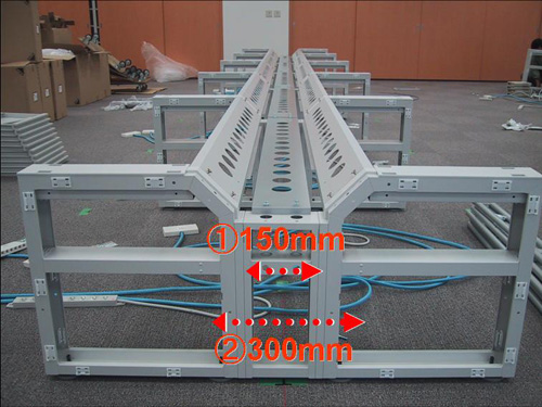 ���ڽ���̨